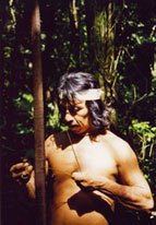 Индеец племени хуаорани